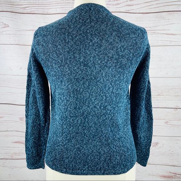 Reference Point winter scene cardigan snow ice skating skaters - Picture 7 of 13